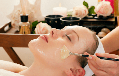 Нанесение гликолевой кислоты на лицо Нанесение гликолевой кислоты на лицо