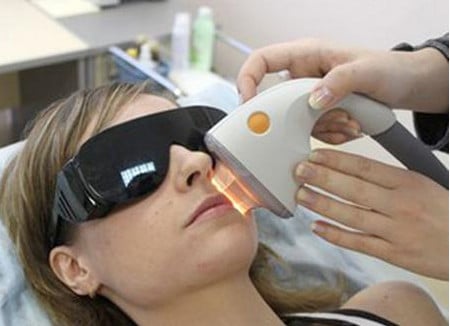 очки для защиты сетчатки глаза во время фотоєпиляции