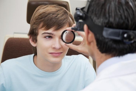 Обращение к врачу при папилломе на веке Обращение к врачу при папилломе на веке