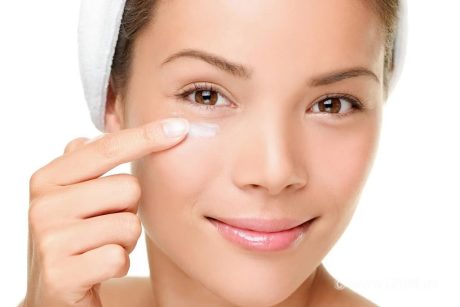 Варианты устранения морщин вокруг глаз