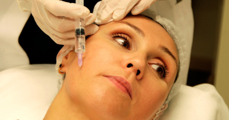 Биоревитализация: процесс проведения, противопоказания и осложнения